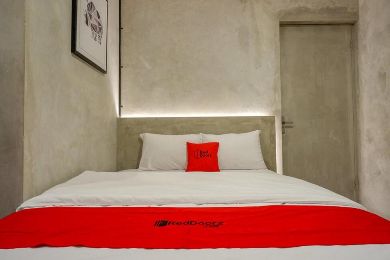 Reddoorz Plus Near Kawasan Sam Poo Kong Семаранг Екстер'єр фото